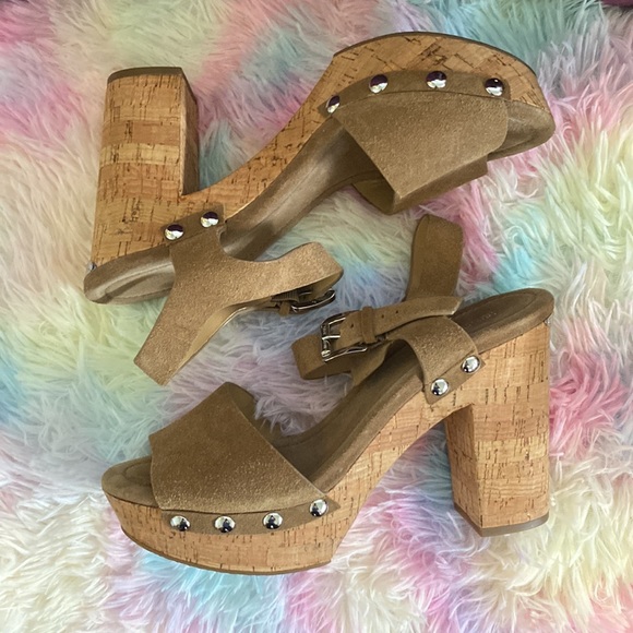 Michael Kors Hayden Tan Suede Platform Sandal - Picture 3 of 7